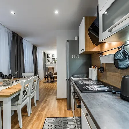 Old Town Podtatranskeho 公寓