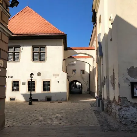 Old Town Podtatranskeho Daire *