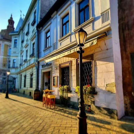 Апартаменти Old Town Podtatranskeho *